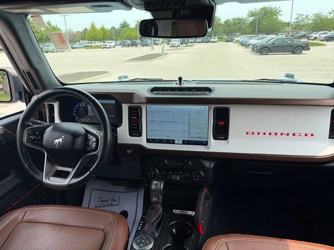 Used 2023 Ford Bronco Heritage Edition AWD/4WD image 37