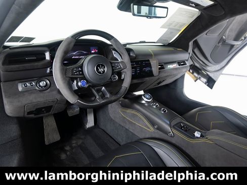 Used 2023 Maserati MC20 Coupe image 14