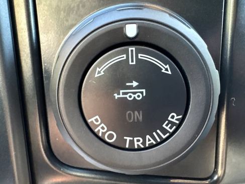 Used 2023 Ford F150 Raptor w/ Raptor Carbon Fibre Package AWD/4WD image 34