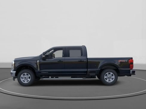 New 2026 Ford F250 XLT w/ XLT Premium Package image 3