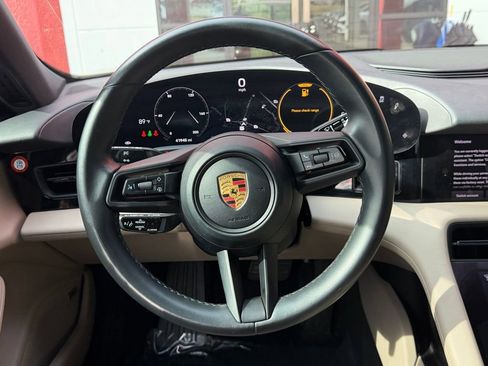 Used 2022 Porsche Taycan RWD image 13