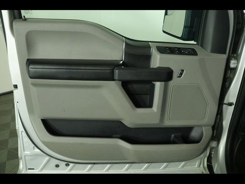 Used 2018 Ford F150 XLT image 15