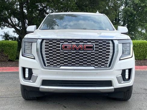 Used 2022 GMC Yukon Denali AWD/4WD image 9