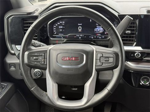 Used 2024 GMC Sierra 1500 SLT image 23