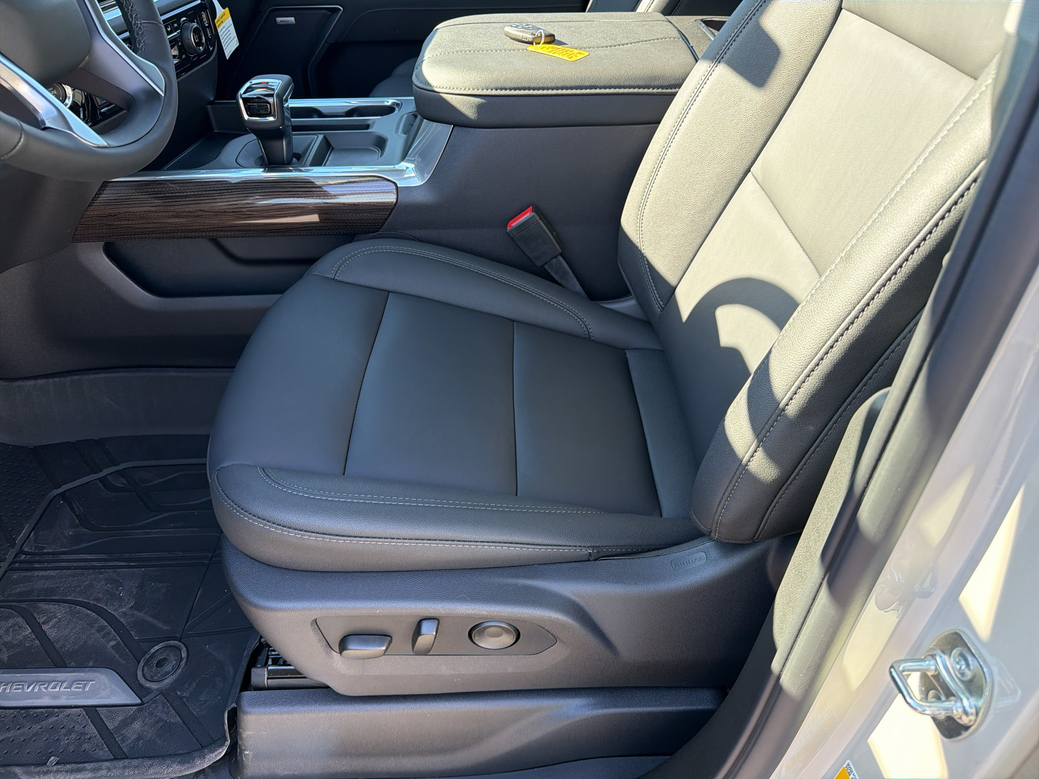 New 2026 Chevrolet Silverado 1500 RST w/ RST All Star Premium Package AWD/4WD image 13