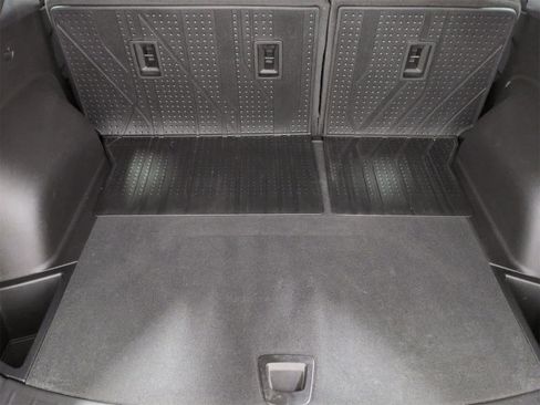 Used 2020 Chevrolet Blazer LT image 34