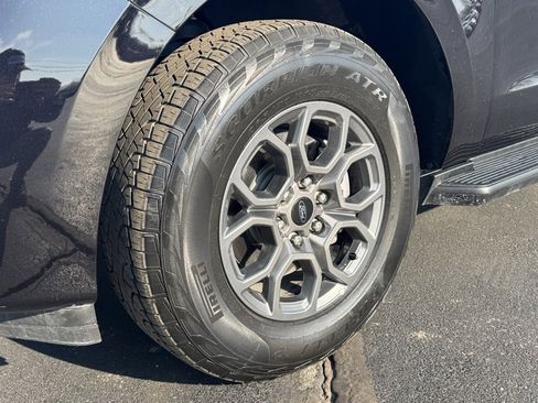 Used 2025 Ford Expedition Max Active image 35