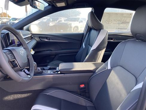 New 2026 Toyota Camry SE image 10