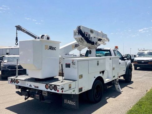 Used 2018 Ford F550 4x4 Regular Cab Super Duty image 4