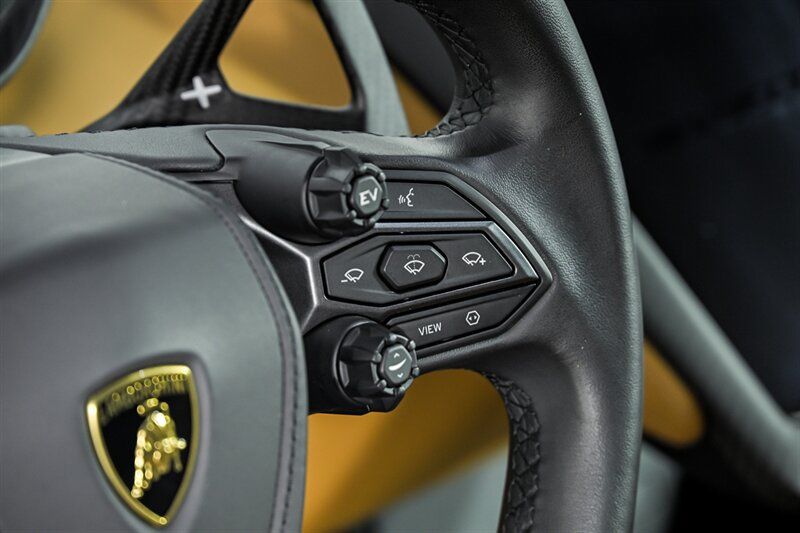 Used 2024 Lamborghini Revuelto AWD/4WD image 62
