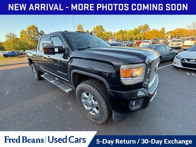 Used 2015 GMC Sierra 2500 Denali w/ Snow Plow Prep Package AWD/4WD image 16