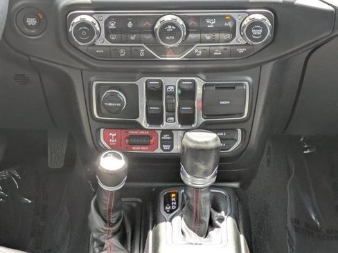 Used 2020 Jeep Gladiator Rubicon AWD/4WD image 19