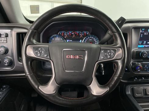 Used 2018 GMC Sierra 1500 SLT image 19