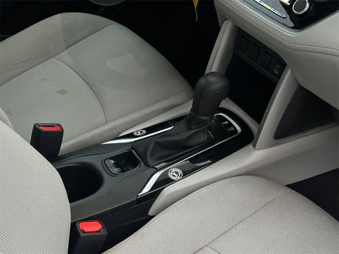 Used 2023 Toyota Corolla Cross L image 12