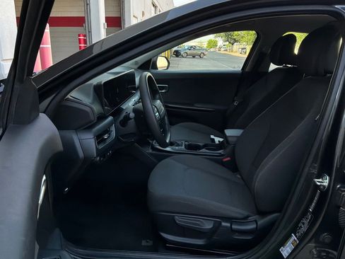 Used 2025 Kia K4 FWD image 10
