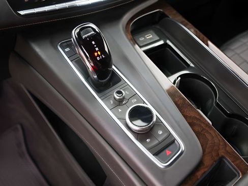 Certified 2023 Cadillac Escalade ESV Sport Platinum w/ LPO, ONYX Package image 21