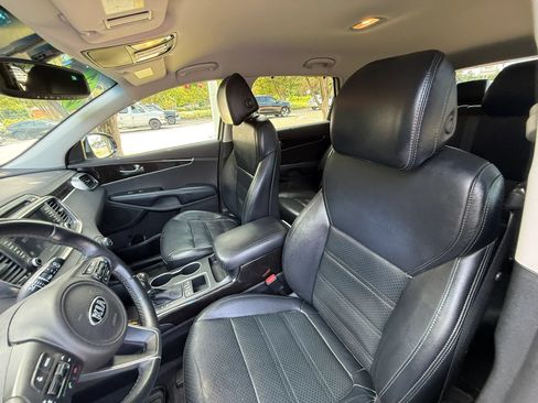 Used 2017 Kia Sorento EX AWD/4WD image 29