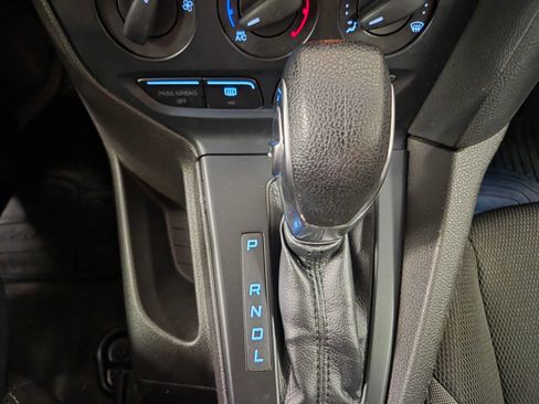 Used 2014 Ford Focus S FWD image 22