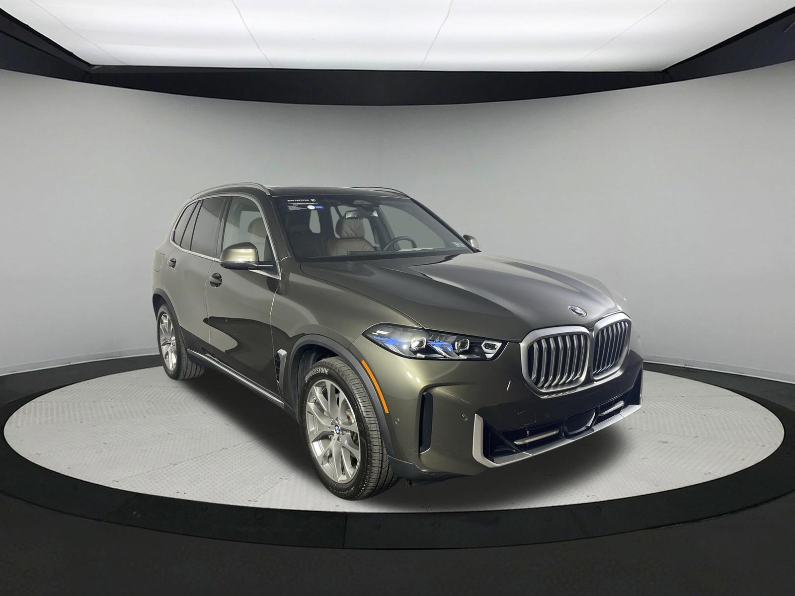 Certified 2026 BMW X5 xDrive40i AWD/4WD image 3