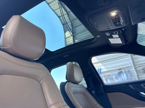 Certified 2022 Lincoln Corsair Grand Touring w/ Elements Technology Bundle AWD/4WD image 17
