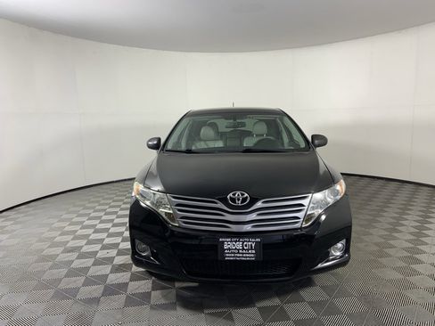 Used 2011 Toyota Venza AWD w/ Premium Pkg #2 image 4