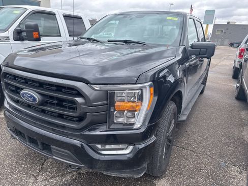 Used 2021 Ford F150 XLT w/ Equipment Group 302A High image 22