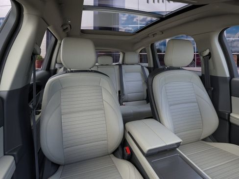New 2026 Lincoln Nautilus Reserve AWD/4WD image 10