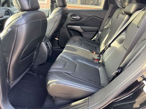 Used 2020 Jeep Cherokee High Altitude image 8