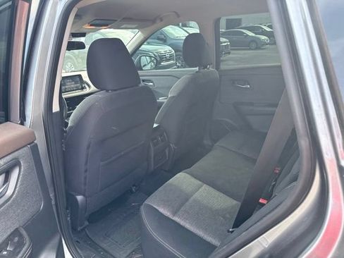 Used 2021 Nissan Rogue SV FWD image 20