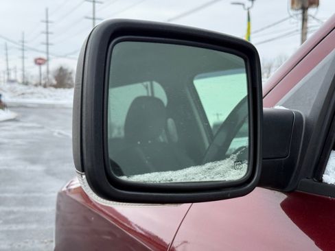 Used 2017 RAM 1500 Classic SLT w/ Luxury Group image 33