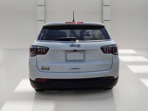 Used 2023 Jeep Compass Sport AWD/4WD image 4
