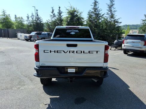 Used 2025 Chevrolet Silverado 2500 Custom w/ Custom Value Package AWD/4WD image 6