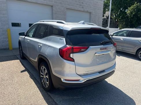 Used 2021 GMC Terrain SLT AWD/4WD image 3