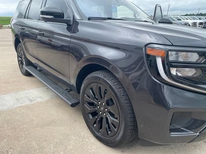 Used 2025 Ford Expedition Platinum w/ Stealth Appearance Package