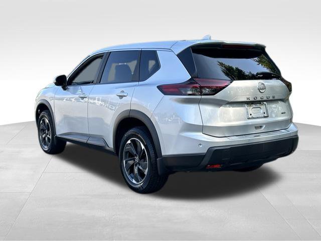 Used 2025 Nissan Rogue SV AWD/4WD image 3