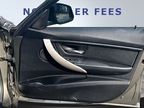 Used 2016 BMW 320i Sedan image 28