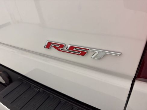 Used 2023 Chevrolet Silverado 1500 RST image 15
