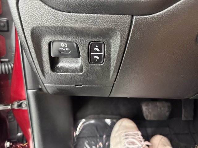 Used 2019 RAM 1500 Laramie AWD/4WD image 40