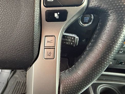 Used 2023 Toyota 4Runner Limited AWD/4WD image 18