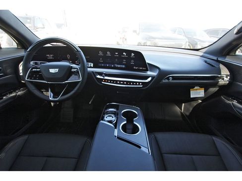 New 2026 Cadillac Lyriq Luxury image 9