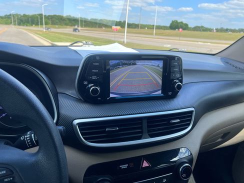 Used 2019 Hyundai Tucson SE image 25