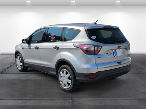 Used 2017 Ford Escape S FWD image 3