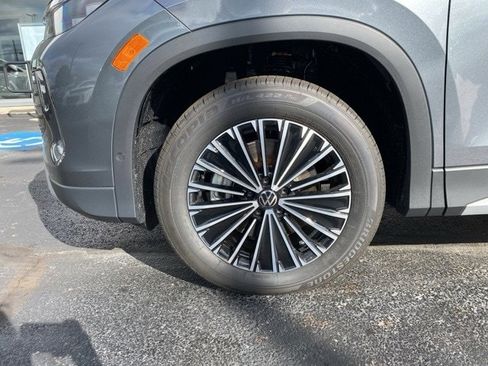 New 2025 Volkswagen Tiguan S image 18