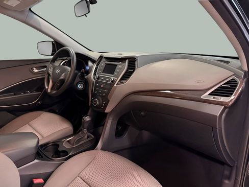 Used 2018 Hyundai Santa Fe Sport image 15