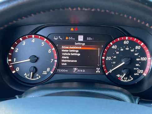 Used 2023 Nissan Frontier PRO-4X w/ Technology Package AWD/4WD image 30