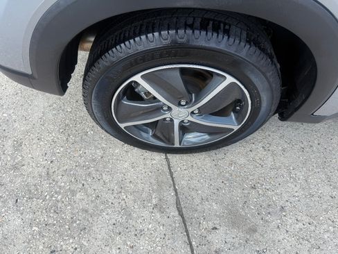 Used 2021 Honda HR-V EX image 5