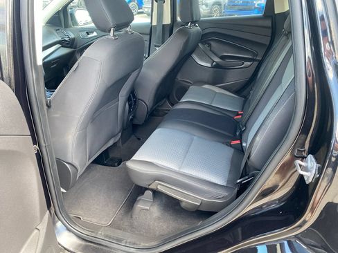 Used 2019 Ford Escape SE FWD image 22