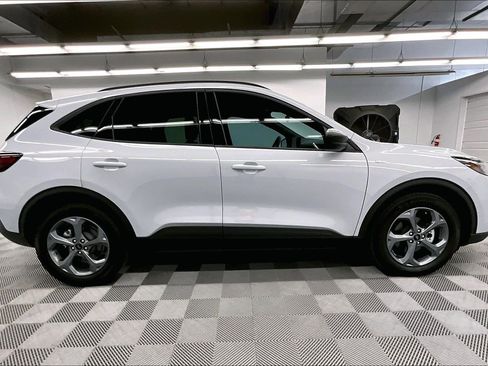 Used 2025 Ford Escape ST-Line w/ Equipment Group 301A FWD image 15