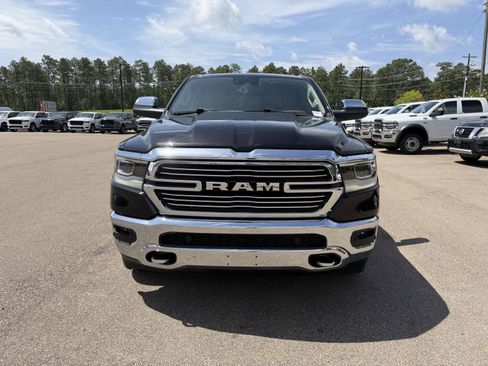Used 2022 RAM 1500 Laramie AWD/4WD image 2