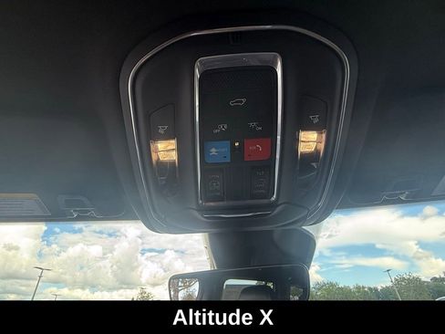 New 2025 Jeep Grand Cherokee L Altitude image 11